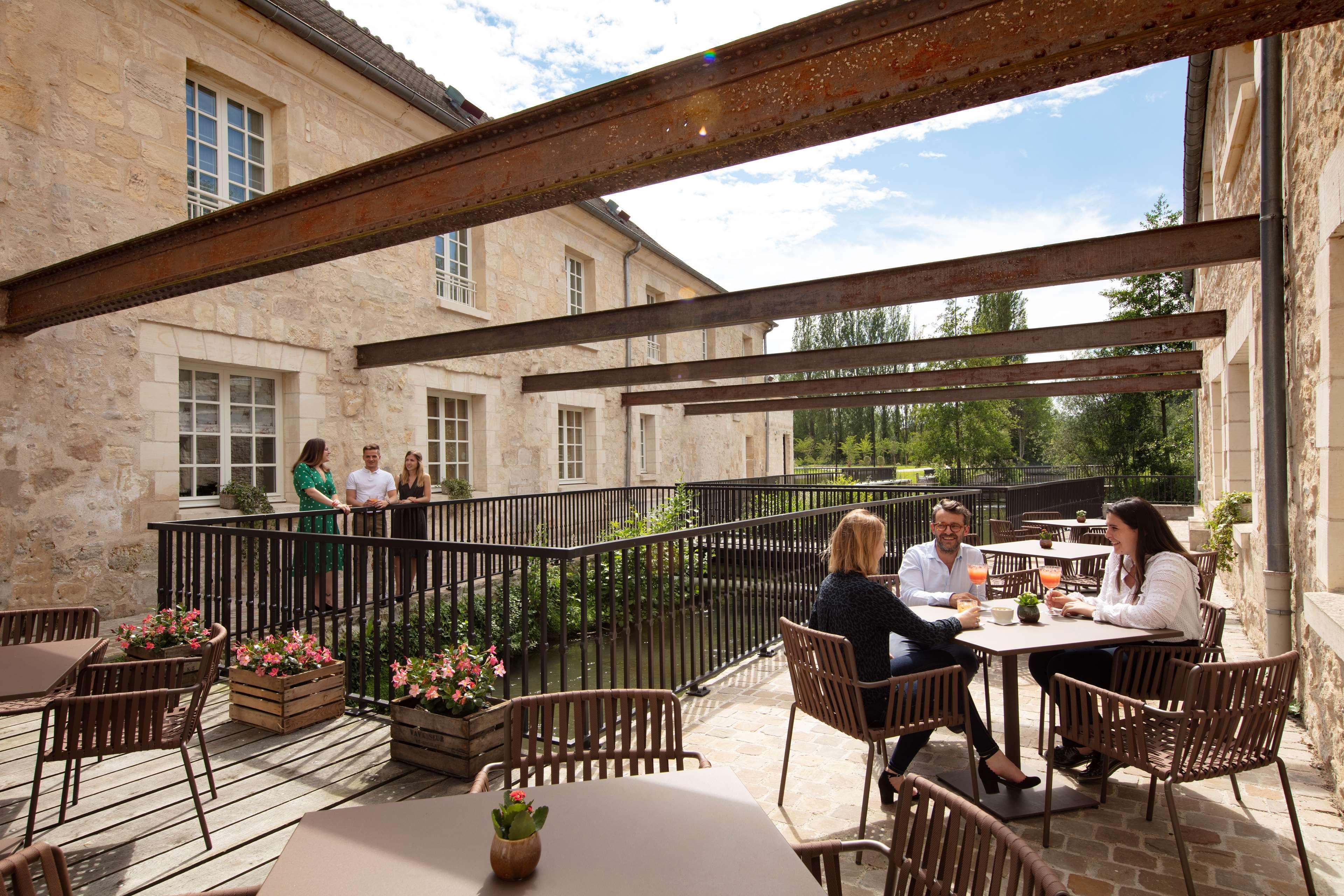 Hyatt Regency Chantilly Vineuil-Saint-Firmin Exterior foto